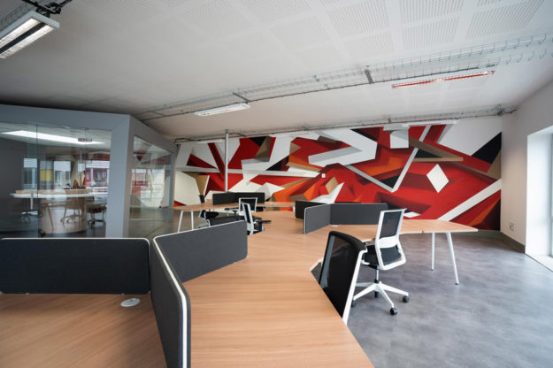 FRAGMENTS TRAKTxWITFM